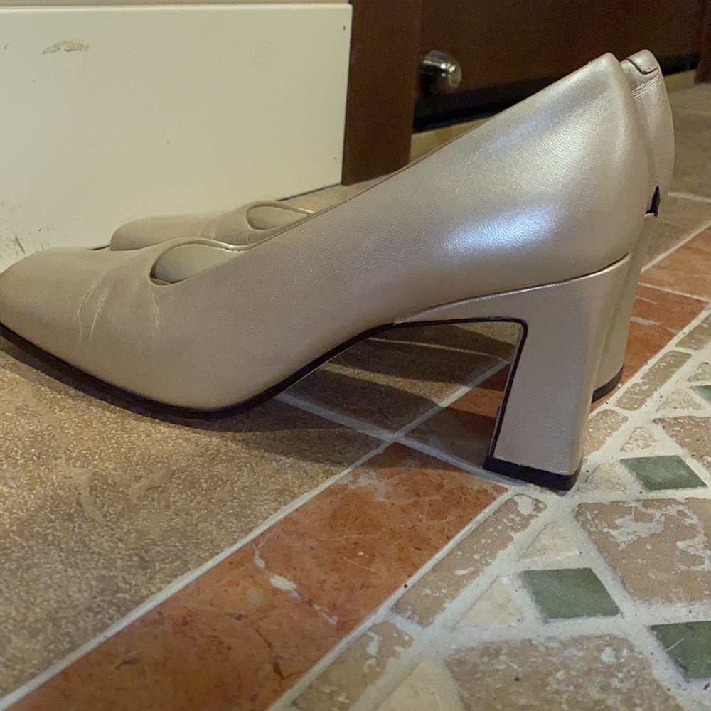 Champagne Pumps - Size 6 - Picture 3 of 9